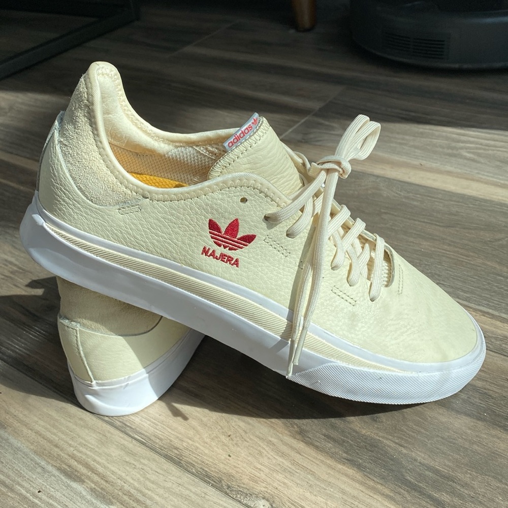 Never worn Adidas Najera shoes